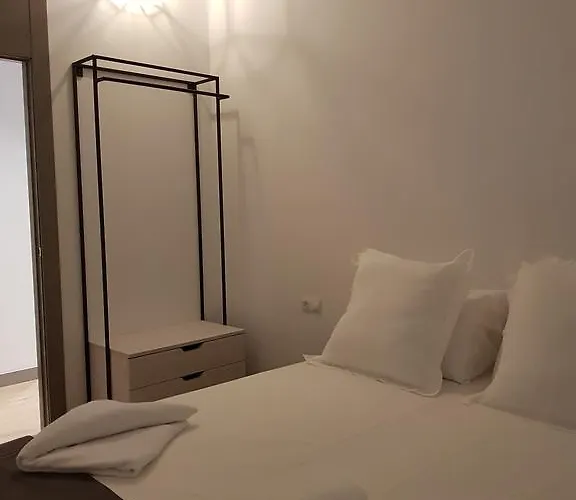 S30 Reina Victoria Aparthotel 4*